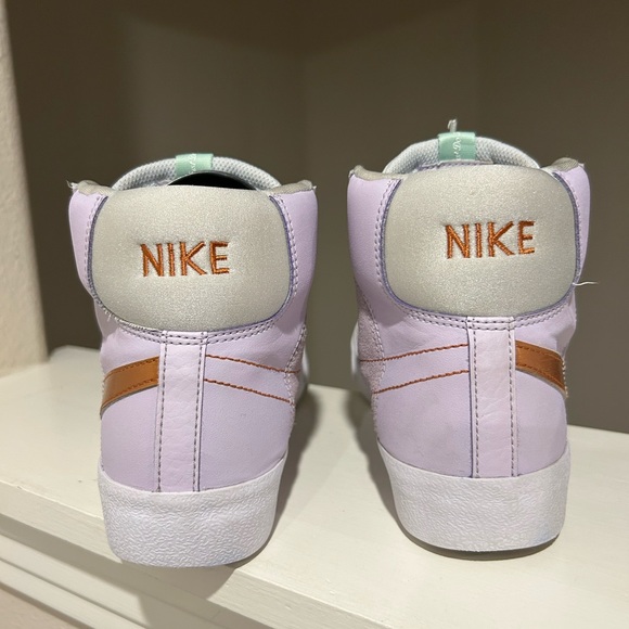 NIKE Blazer Youth Size 6Y Mid 77 Barley Grape Metallic Copper DQ6084 500 - Picture 9 of 9